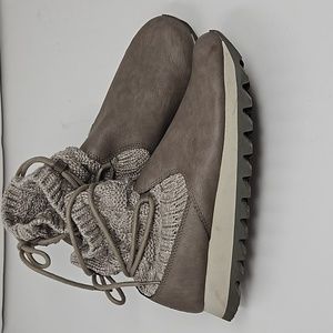 Merrell Womans Alpine Pull On Kit Size 10.5